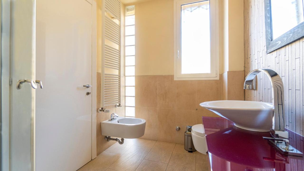 Italianway - Riva Di Reno 47 Apartment Bologna Bagian luar foto